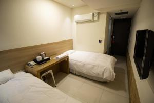 hotel irene city