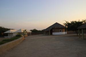mahefeel e rann resort