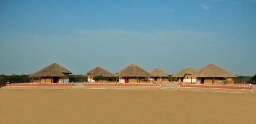 mahefeel e rann resort
