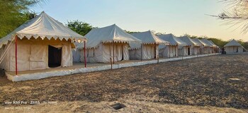 mahefeel e rann resort