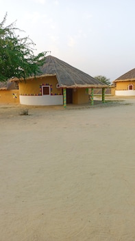 mahefeel e rann resort
