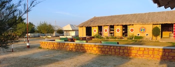mahefeel e rann resort