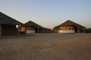mahefeel e rann resort