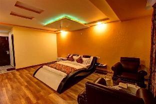 the moniker resort and spa