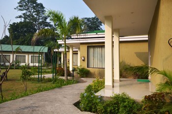 De Floresta Resort,Pangot>>Nainital,3 star