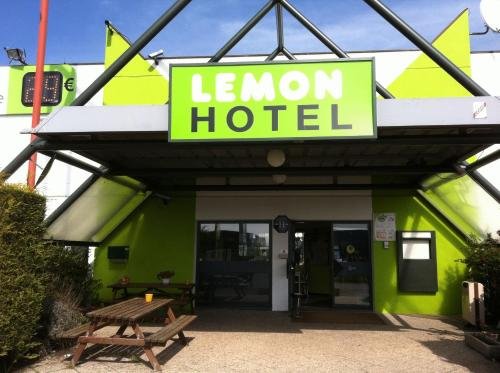 lemon hotel