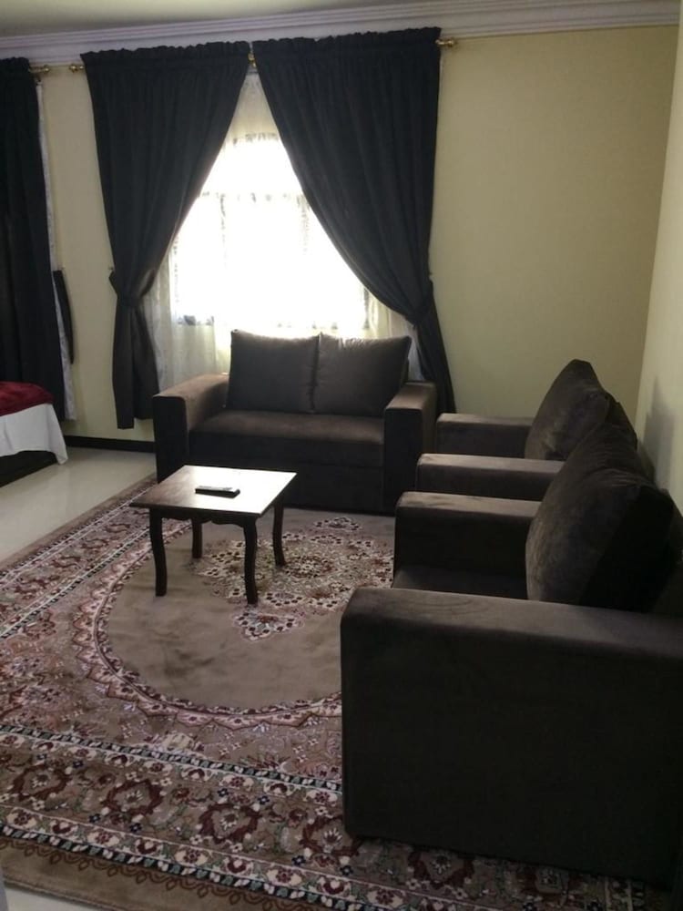 al eairy furnished apartments al madinah 9