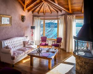 Lirolay Suites,San Carlos De Bariloche>>Playa Bonita,5 star