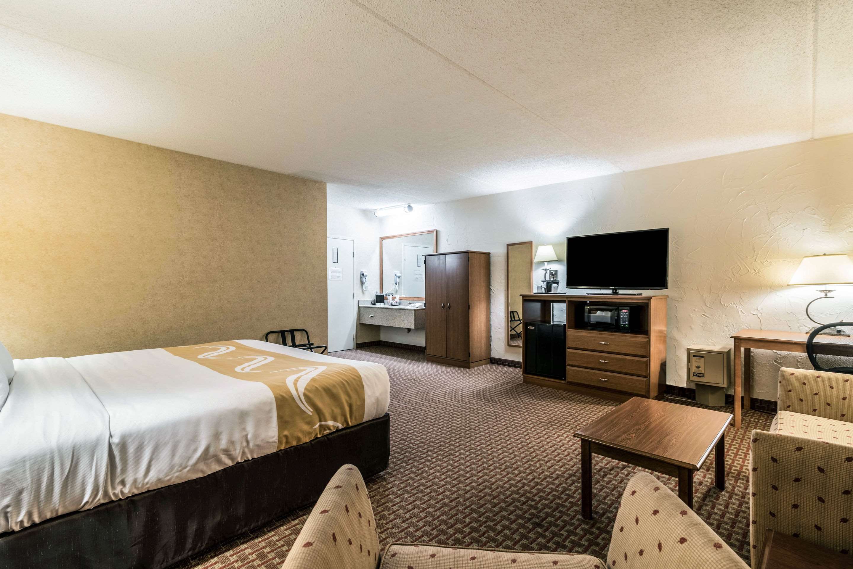 quality inn bangor airport