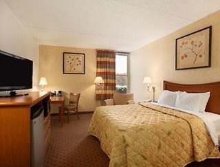 Quality Inn Bangor Airport,Brewer>>Bangor,4 star