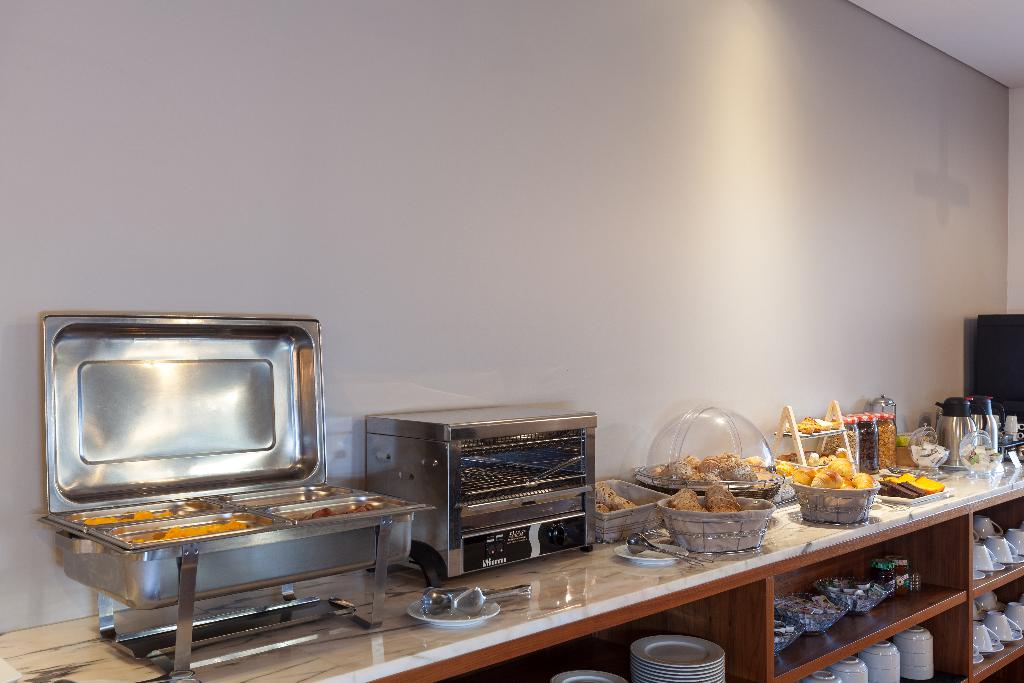 avenida boutique hotel