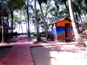Samant Beach Resort,Kudal>>Goa,3 star