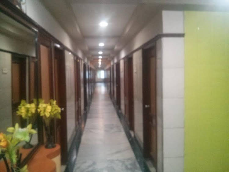 hotel raaj bhaavan nungambakkam