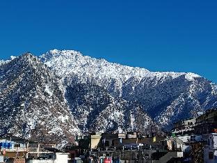 Hotel Mount View Annexy,Stop At Mount View Annexy To Discover The Wonders Of Joshimath. Offering A Variety Of Facilities And,0 star