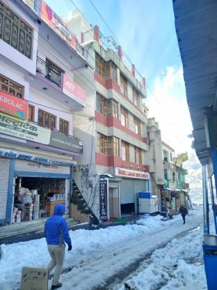 Hotel Mount View Annexy,Stop At Mount View Annexy To Discover The Wonders Of Joshimath. Offering A Variety Of Facilities And,0 star
