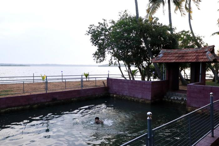 lake n river resort munroe island