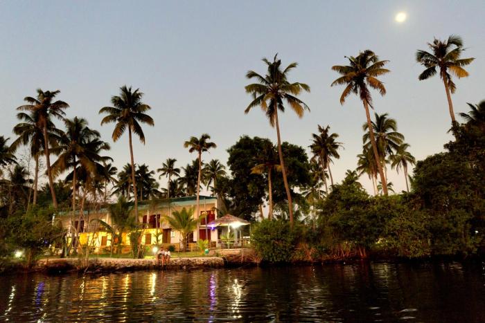 lake n river resort munroe island