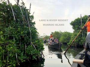 lake n river resort munroe island
