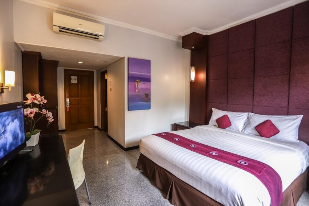famous hotel kuta