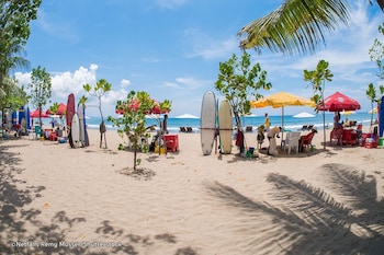 famous hotel kuta
