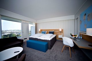 Comwell Hvide Hus Aalborg,Aalborg Airport>>Aalborg,4 star