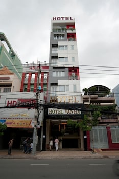 van ha hotel