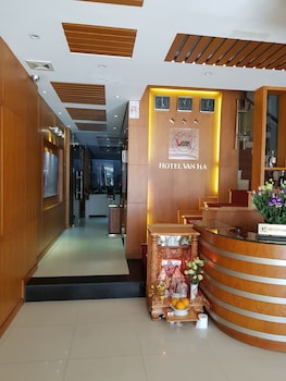 van ha hotel