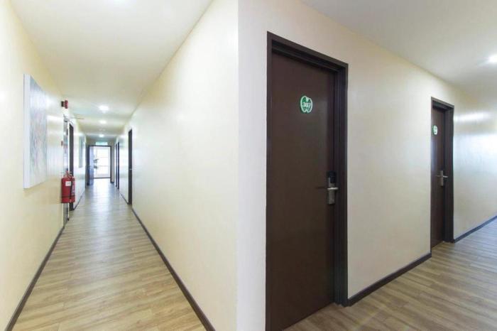 oyo 328 apple hotel shah alam