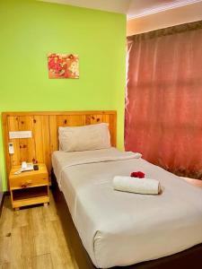 oyo 328 apple hotel shah alam