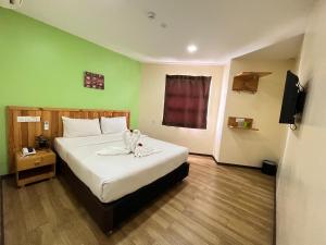 oyo 328 apple hotel shah alam