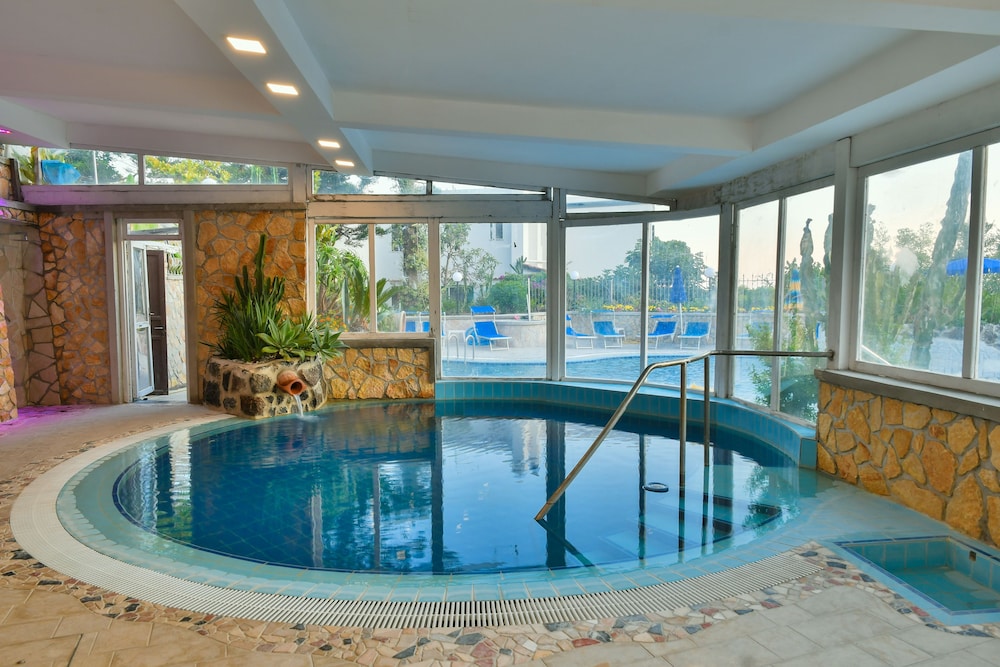 hotel saint raphael