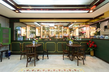 the neighbors hostel adults only