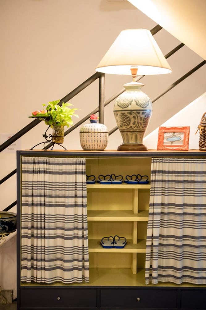 the neighbors hostel adults only