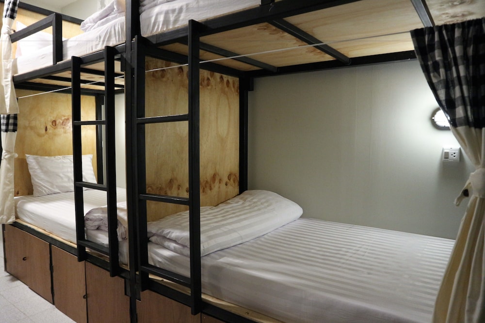 the neighbors hostel adults only