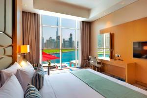 Canal Central Hotel,Al Abraj Street,5 star