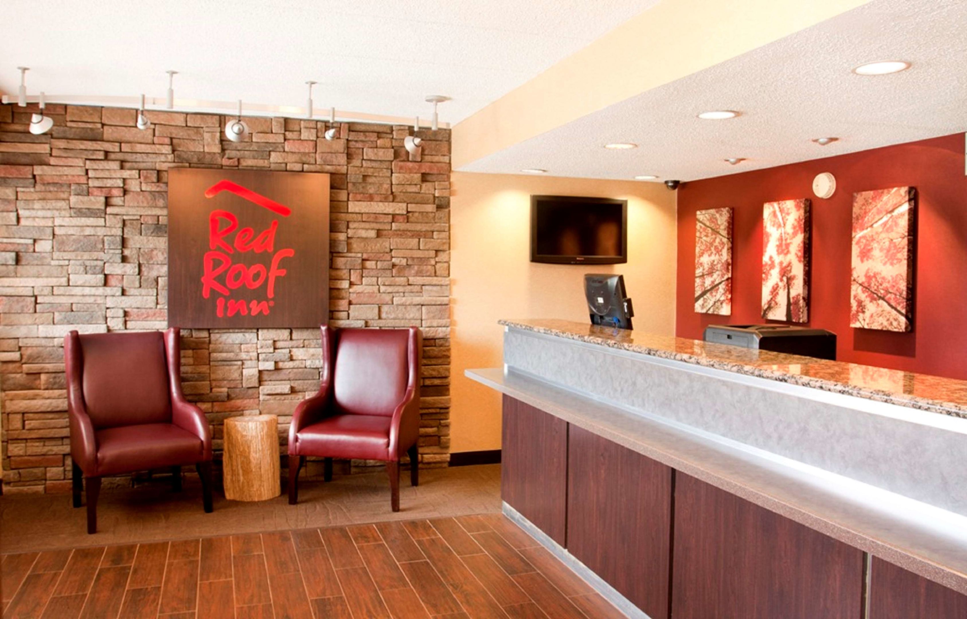 red roof inn aberdeen