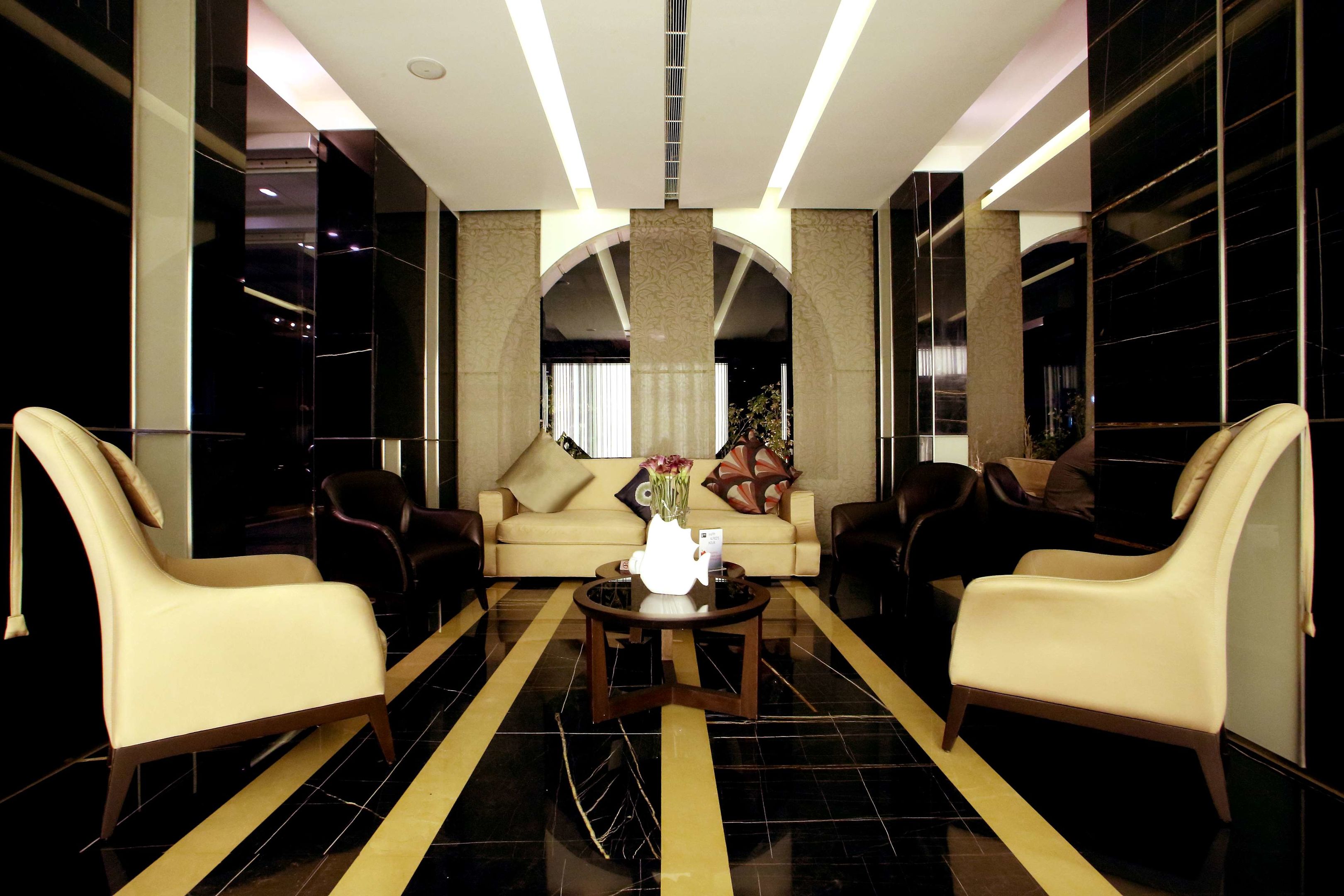 lancaster hotel raouche