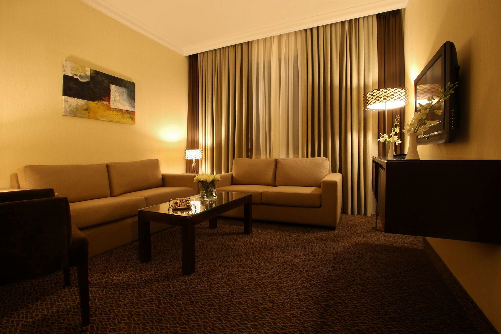 lancaster hotel raouche