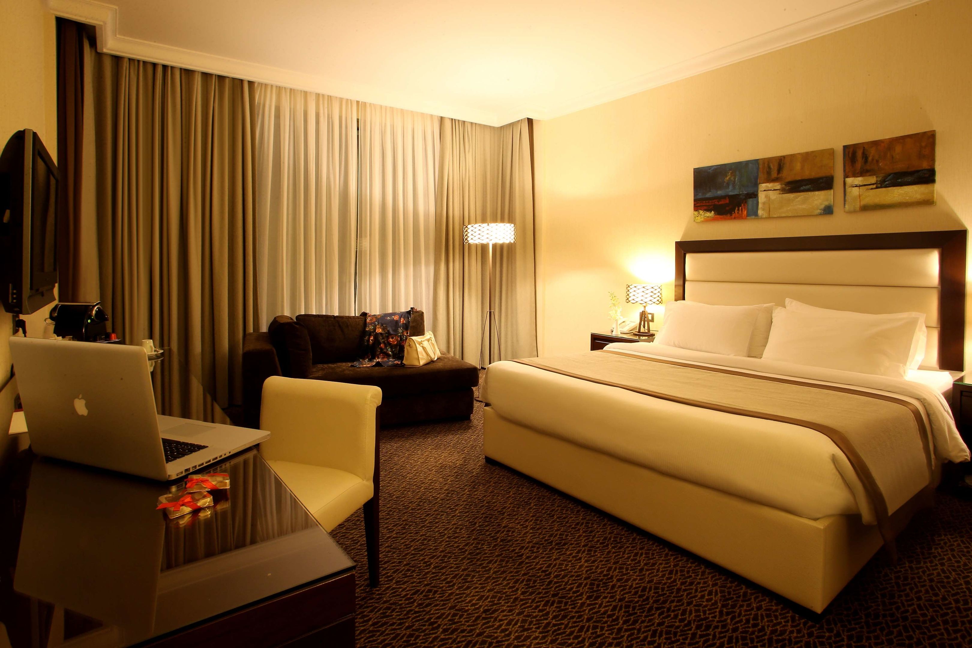 lancaster hotel raouche
