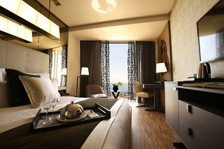 lancaster hotel raouche