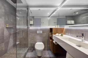 Lindner Hotel Cologne City Plaza, Part Of Jdv By Hyatt,Cologne>>Altstadt-Nord,4 star