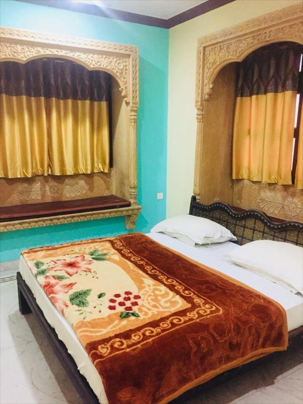 raj safari desert camp