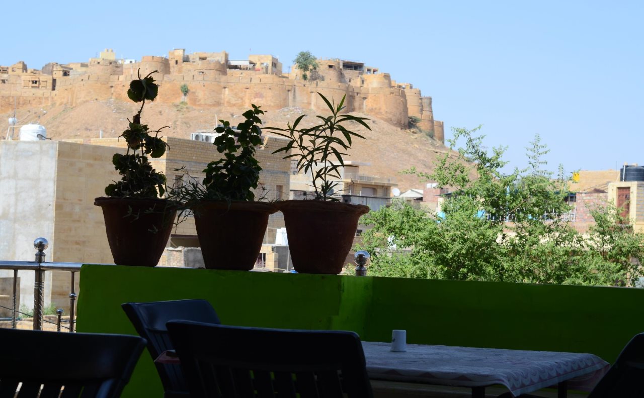 raj safari desert camp