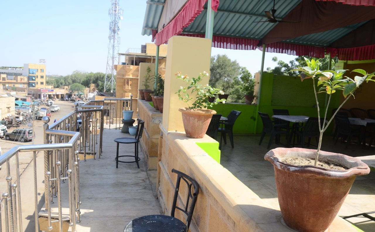 raj safari desert camp