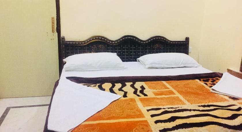 raj safari desert camp