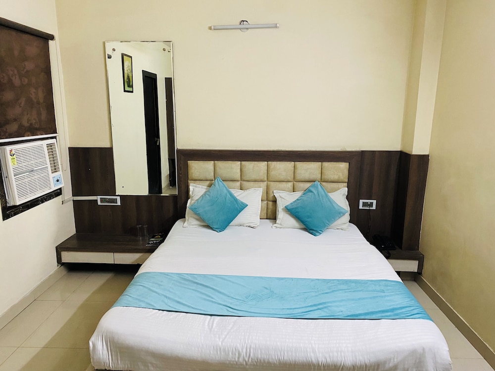 hotel royal galaxy