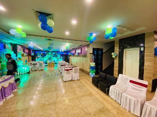 hotel royal galaxy