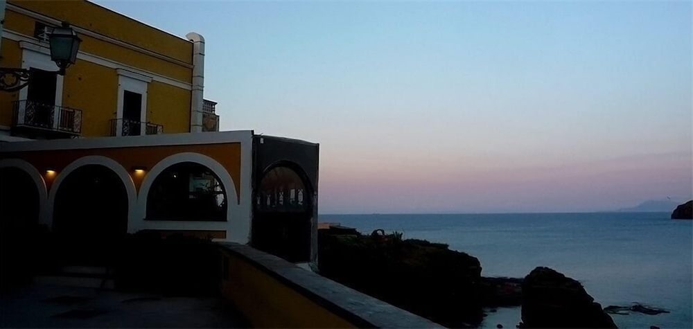 hotel villa iulia