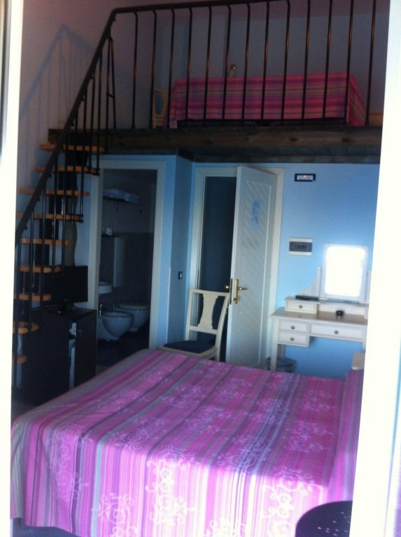 Hotel Villa Iulia,Ischia>>Forio,3 star
