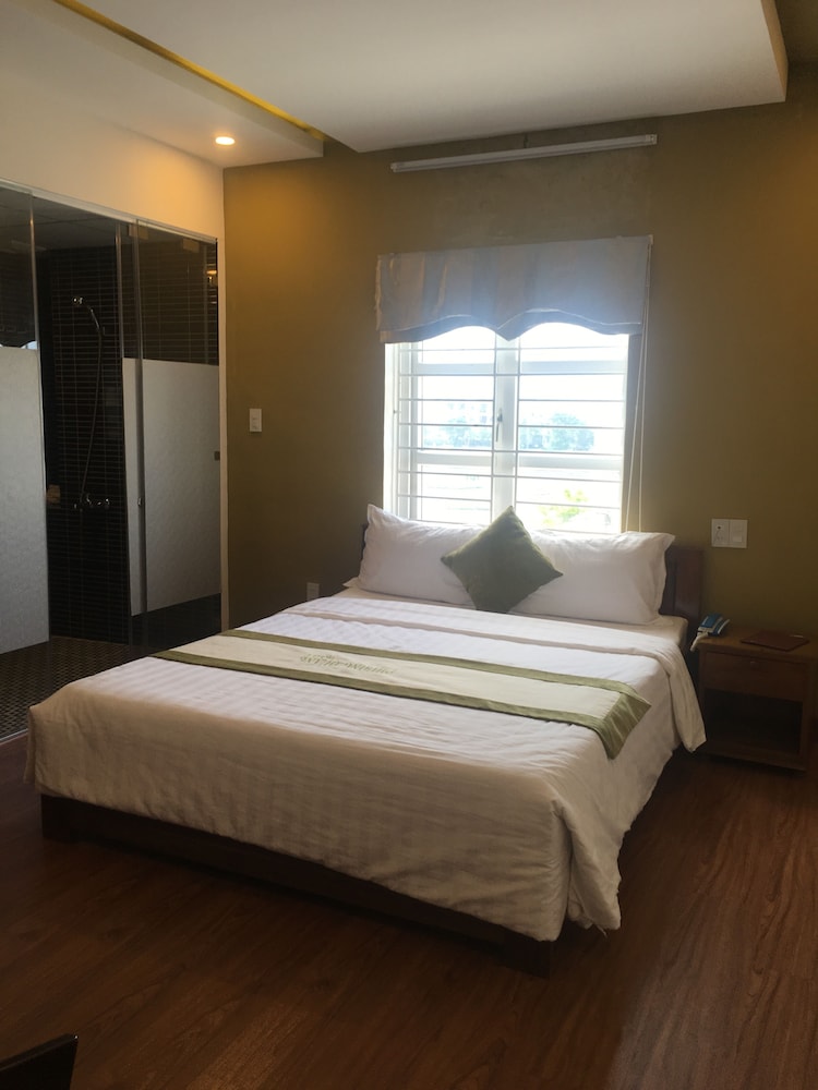 phuong quang hotel